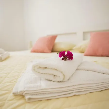 Two-bedroom Lozina * רוגוזניצה